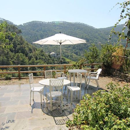 5 Lands Yellow Cottage Levanto Exterior photo
