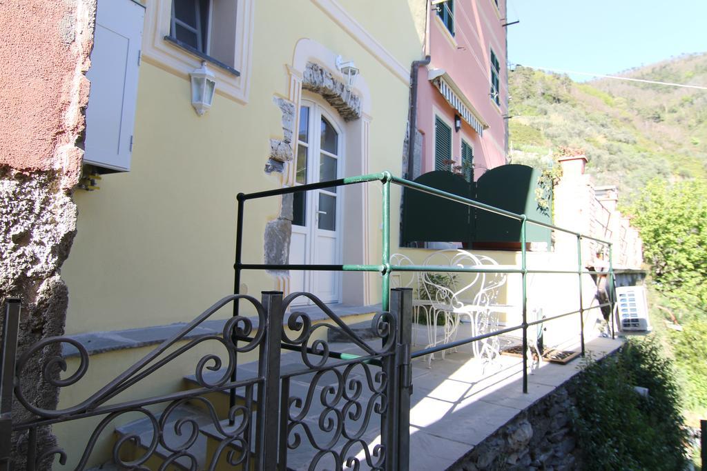5 Lands Yellow Cottage Levanto Exterior photo